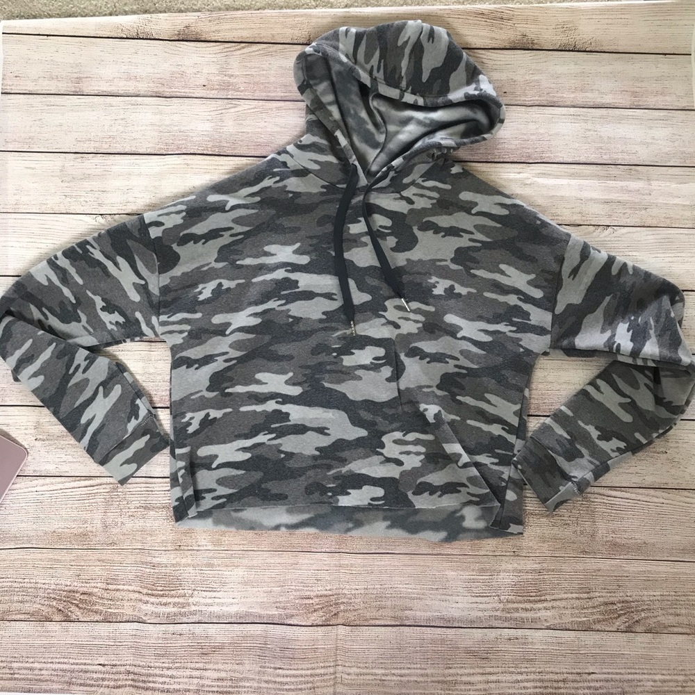 Rue21 Cropped Sweatshirt - Size XS